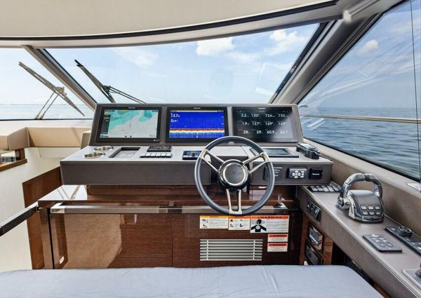 Prestige 630 Flybridge image