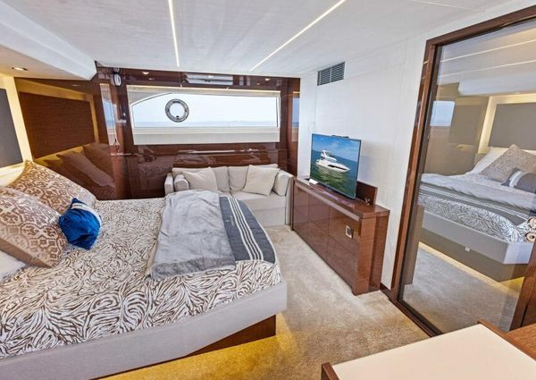 Prestige 630 Flybridge image