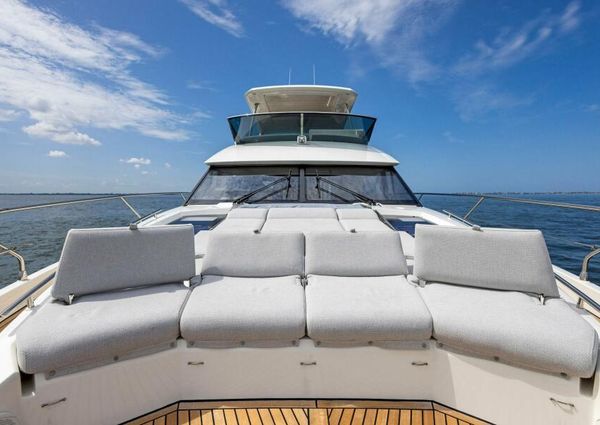 Prestige 630 Flybridge image