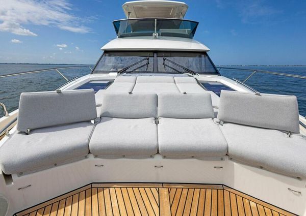 Prestige 630 Flybridge image