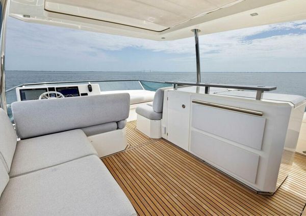 Prestige 630 Flybridge image