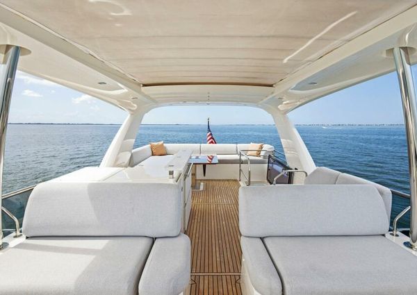 Prestige 630 Flybridge image