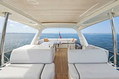 Prestige 630 Flybridge image