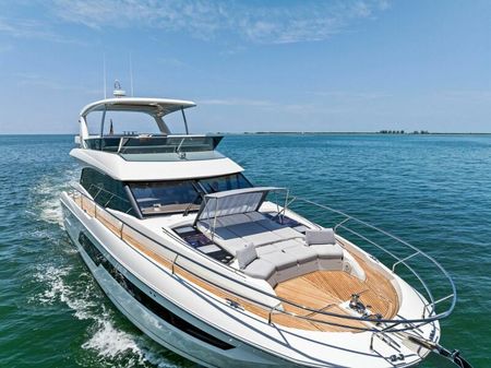 Prestige 630 Flybridge image