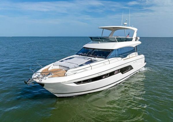 Prestige 630 Flybridge image