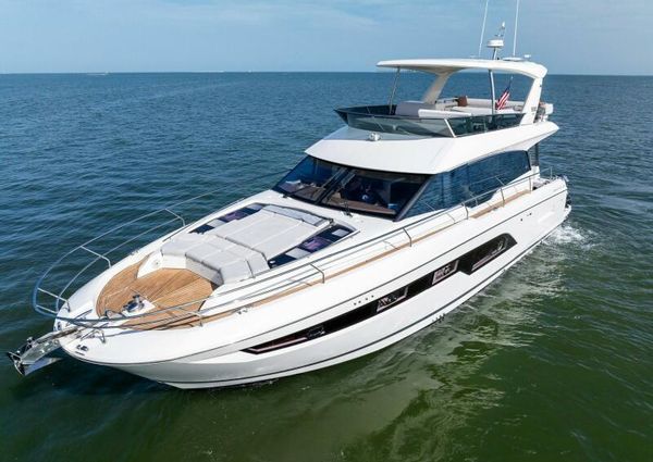 Prestige 630 Flybridge image