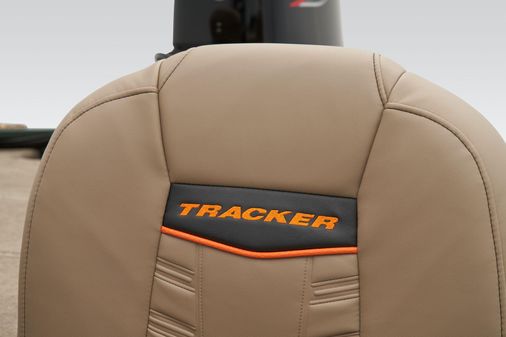 Tracker BASS-TRACKER-CLASSIC-LIMITED image