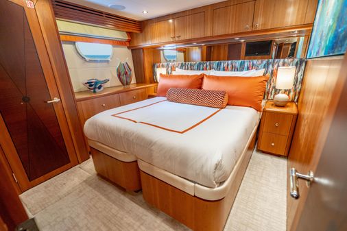 Hatteras 100 Motor Yacht image