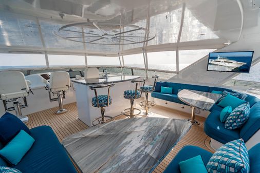 Hatteras 100 Motor Yacht image