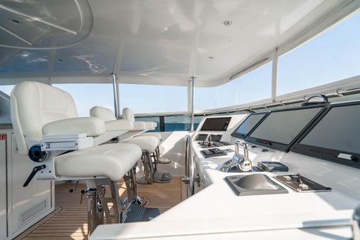 Hatteras 100 Motor Yacht image