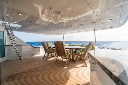 Hatteras 100 Motor Yacht image