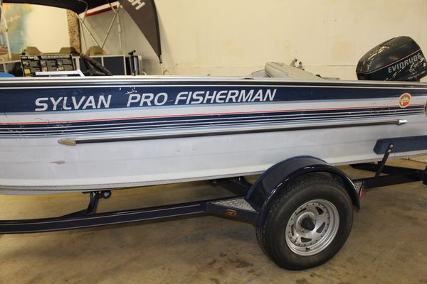 Sylvan Pro Fisherman - main image