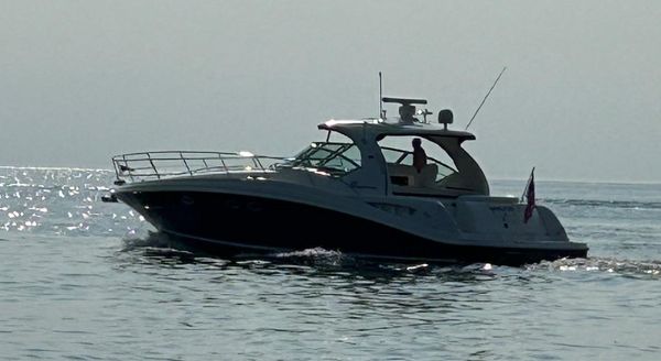 Sea Ray 420 Sundancer image