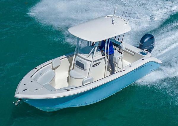 Cobia 220-CENTER-CONSOLE image