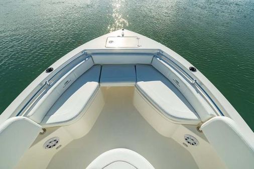 Cobia 220-CENTER-CONSOLE image