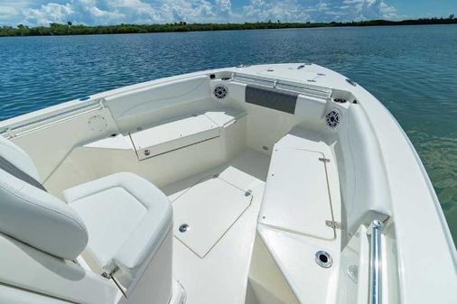Cobia 240-CENTER-CONSOLE image