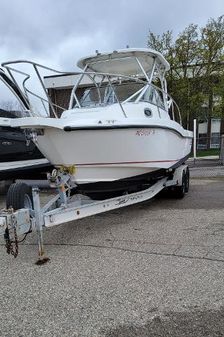 Boston-whaler 235-CONQUEST image