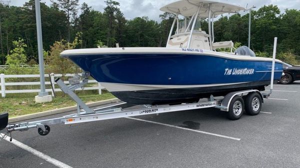 Pioneer 222 Sportfish