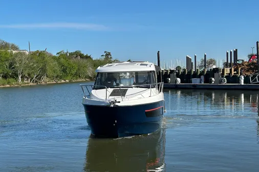 Beneteau Antares 9 image