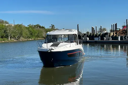 Beneteau Antares 9 image