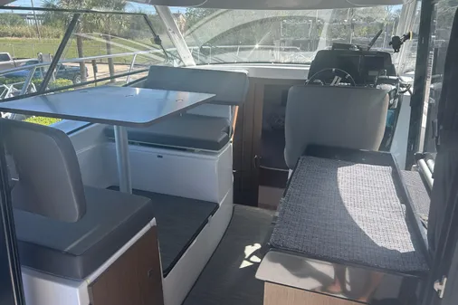 Beneteau Antares 9 image