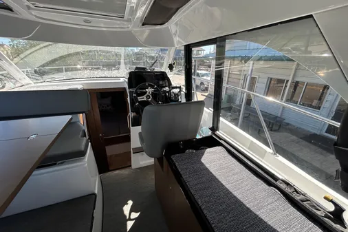 Beneteau Antares 9 image