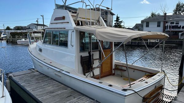 Cape Dory 28 Flybridge
