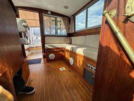 Cape-dory 28-FLYBRIDGE image