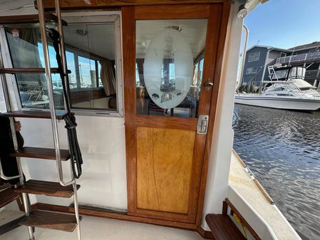 Cape-dory 28-FLYBRIDGE image