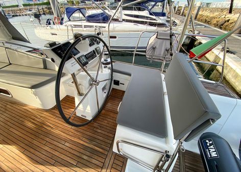 Beneteau Oceanis 58 image