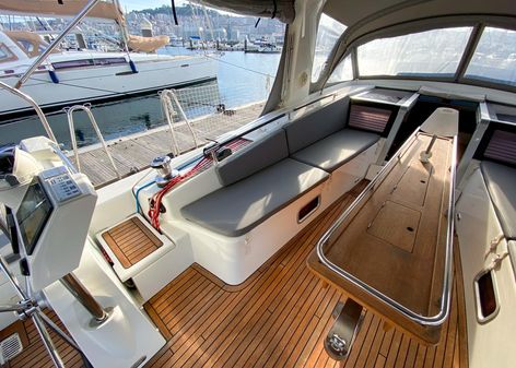 Beneteau Oceanis 58 image