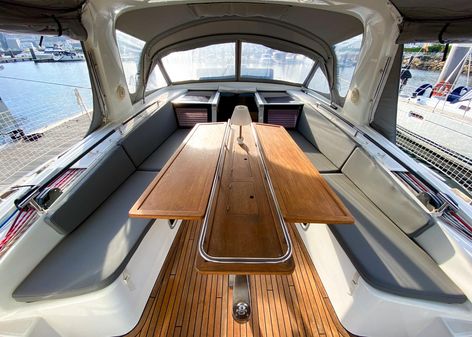 Beneteau Oceanis 58 image