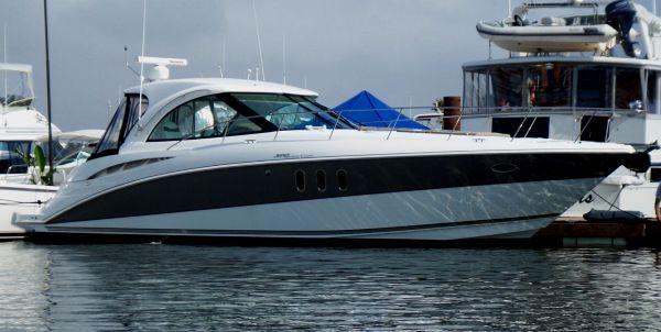 Cruisers Yachts Sport Coupe IPS 390 