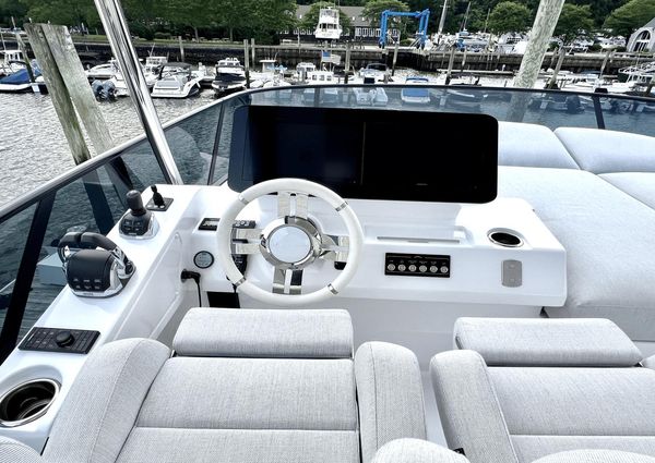 Azimut 53 Flybridge image