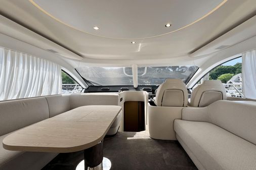 Azimut 53 Flybridge image