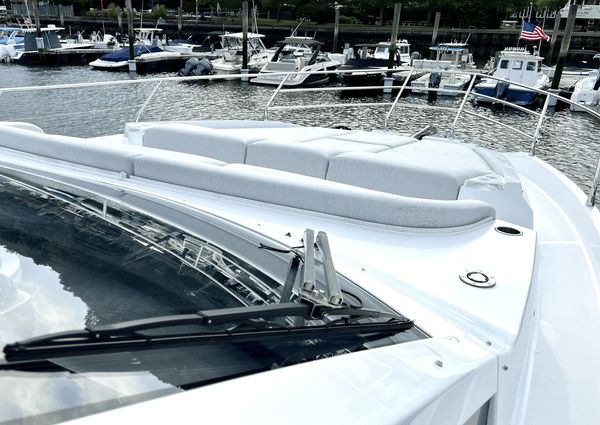 Azimut 53 Flybridge image