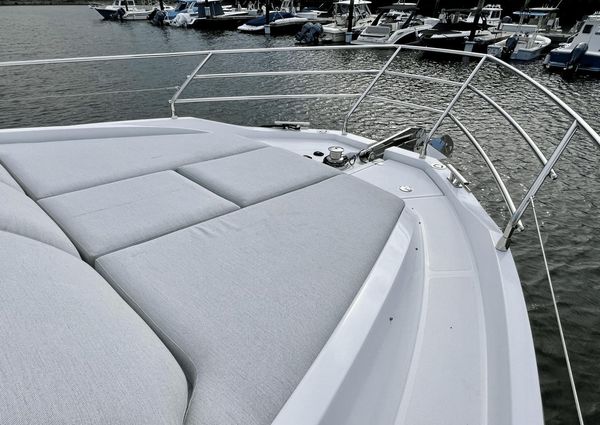 Azimut 53 Flybridge image