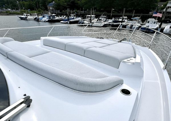 Azimut 53 Flybridge image