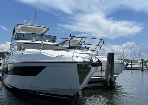 Azimut 53 Flybridge image