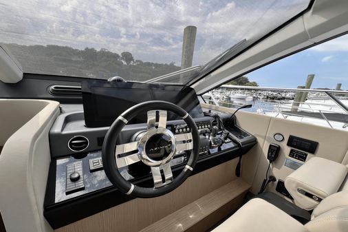 Azimut 53 Flybridge image