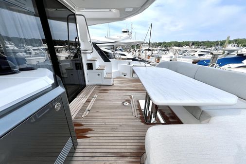 Azimut 53 Flybridge image