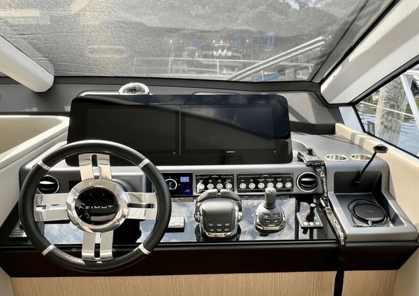 Azimut 53 Flybridge image