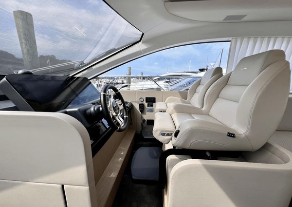 Azimut 53 Flybridge image