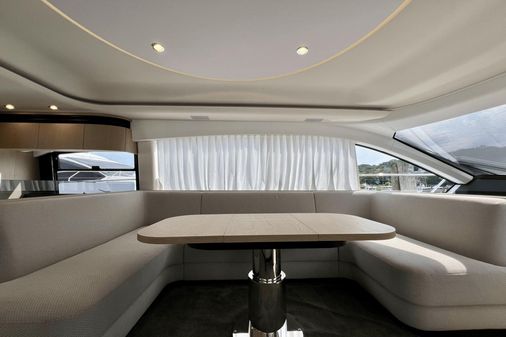 Azimut 53 Flybridge image