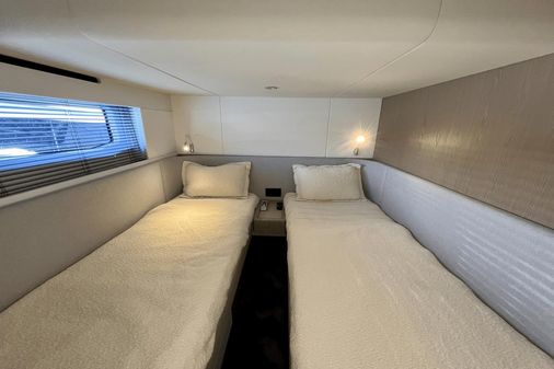 Azimut 53 Flybridge image