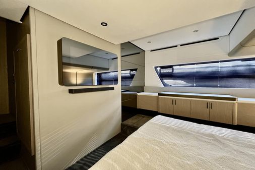 Azimut 53 Flybridge image