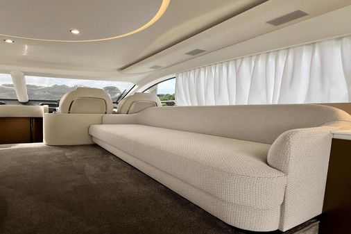 Azimut 53 Flybridge image