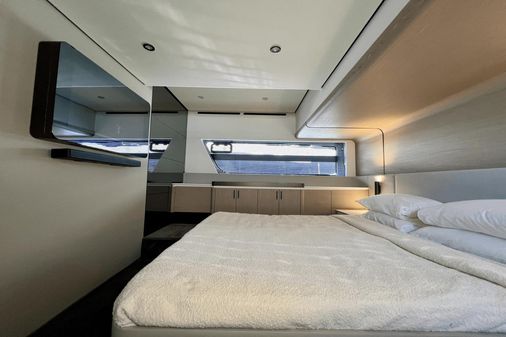 Azimut 53 Flybridge image