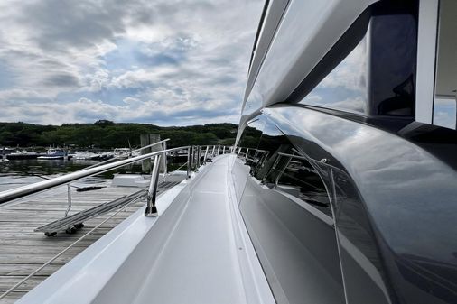 Azimut 53 Flybridge image