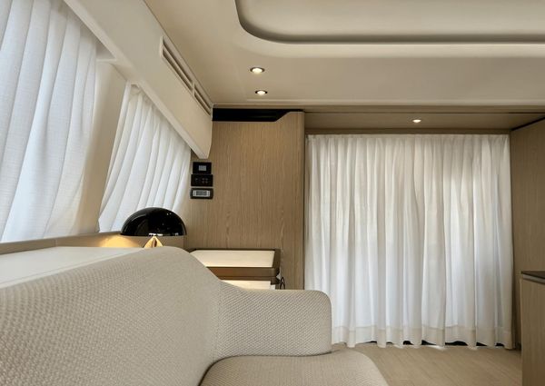 Azimut 53 Flybridge image